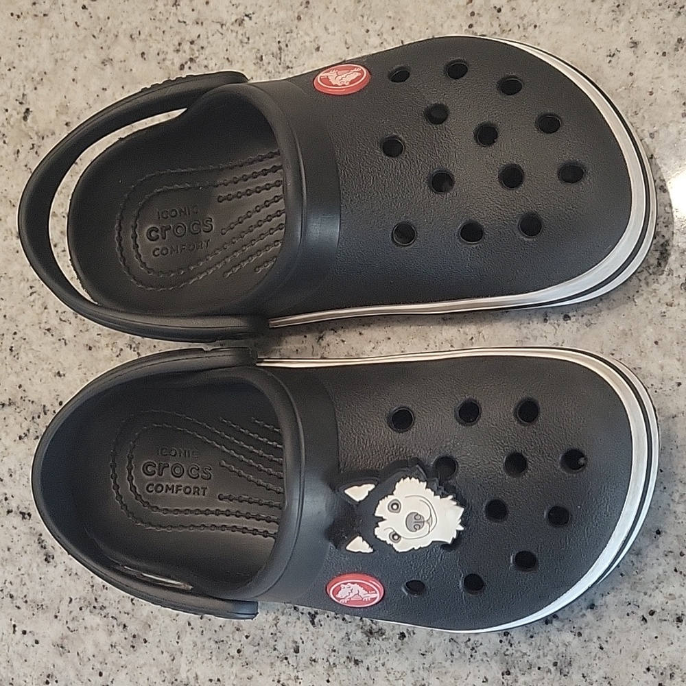 CROCS shoes
